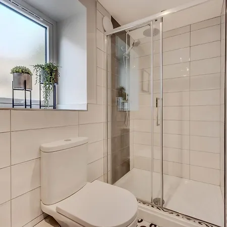 4 Bed In 83250 Holiday home *