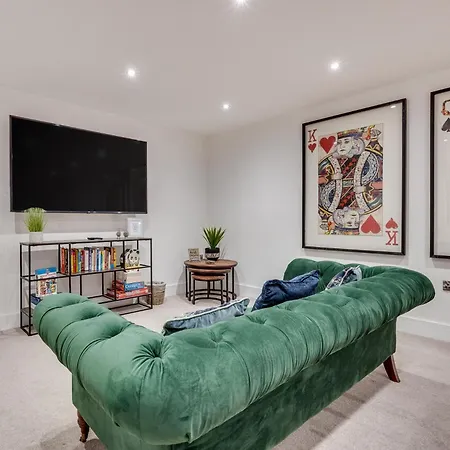 4 Bed In 83250 度假居